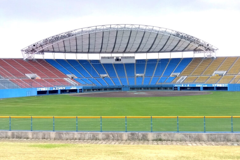 秋⽥こまちスタジアム